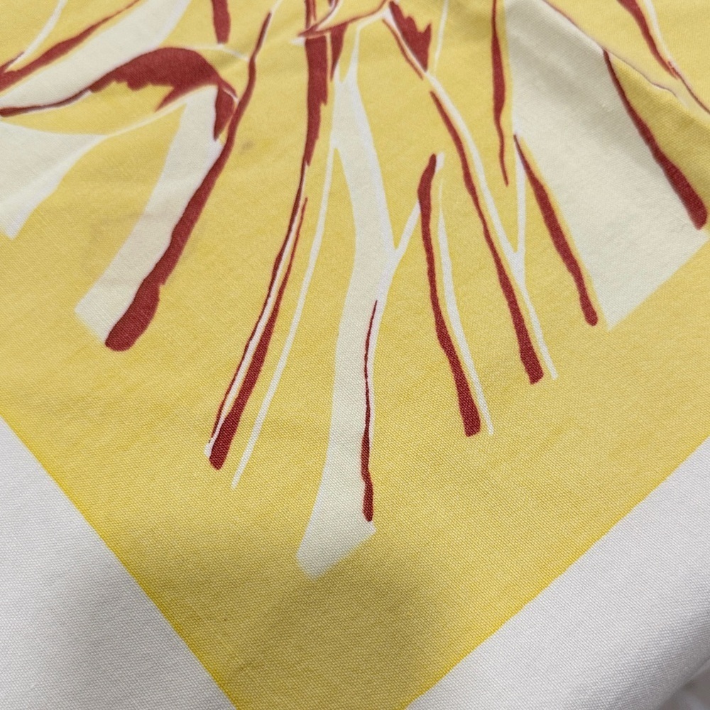Vintage Floral Yellow, rust red and White Tablecloth - Picture 7 of 11